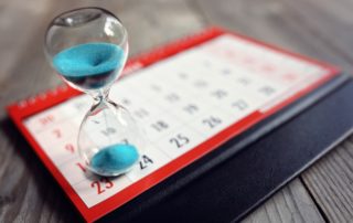 Hourglass on calendar